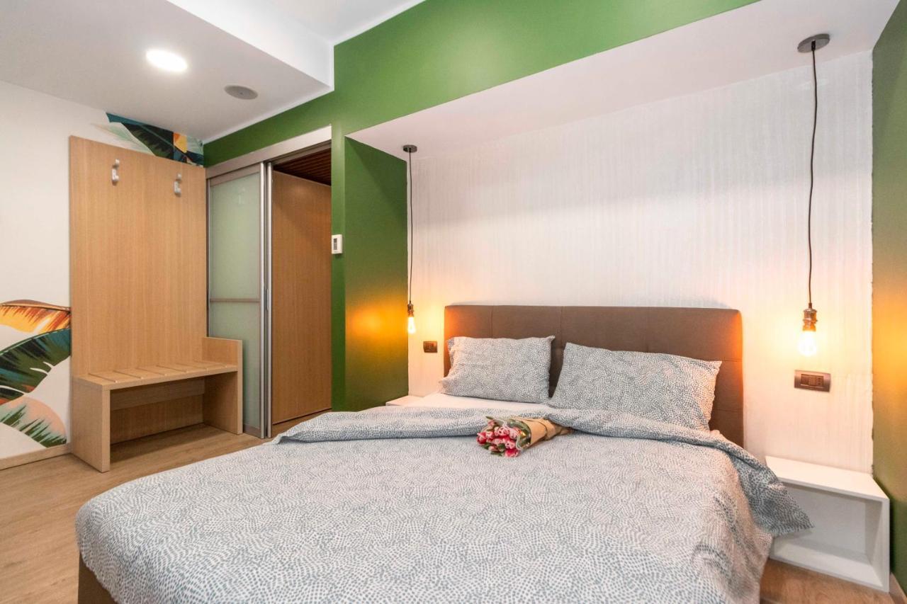 Enjoy Room- Appartamento Con Parcheggio Gratuito E Colazione Deliziosa ! Турин Екстер'єр фото